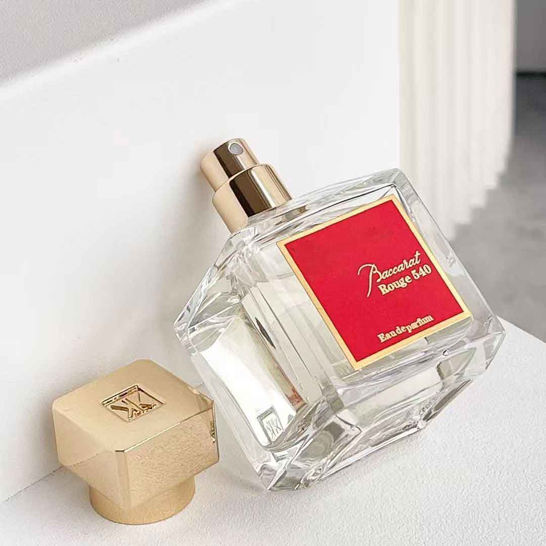 Rouge 540 (Baccarat 540) perfu – Perfume Fragrance Base Bewertung und Preis